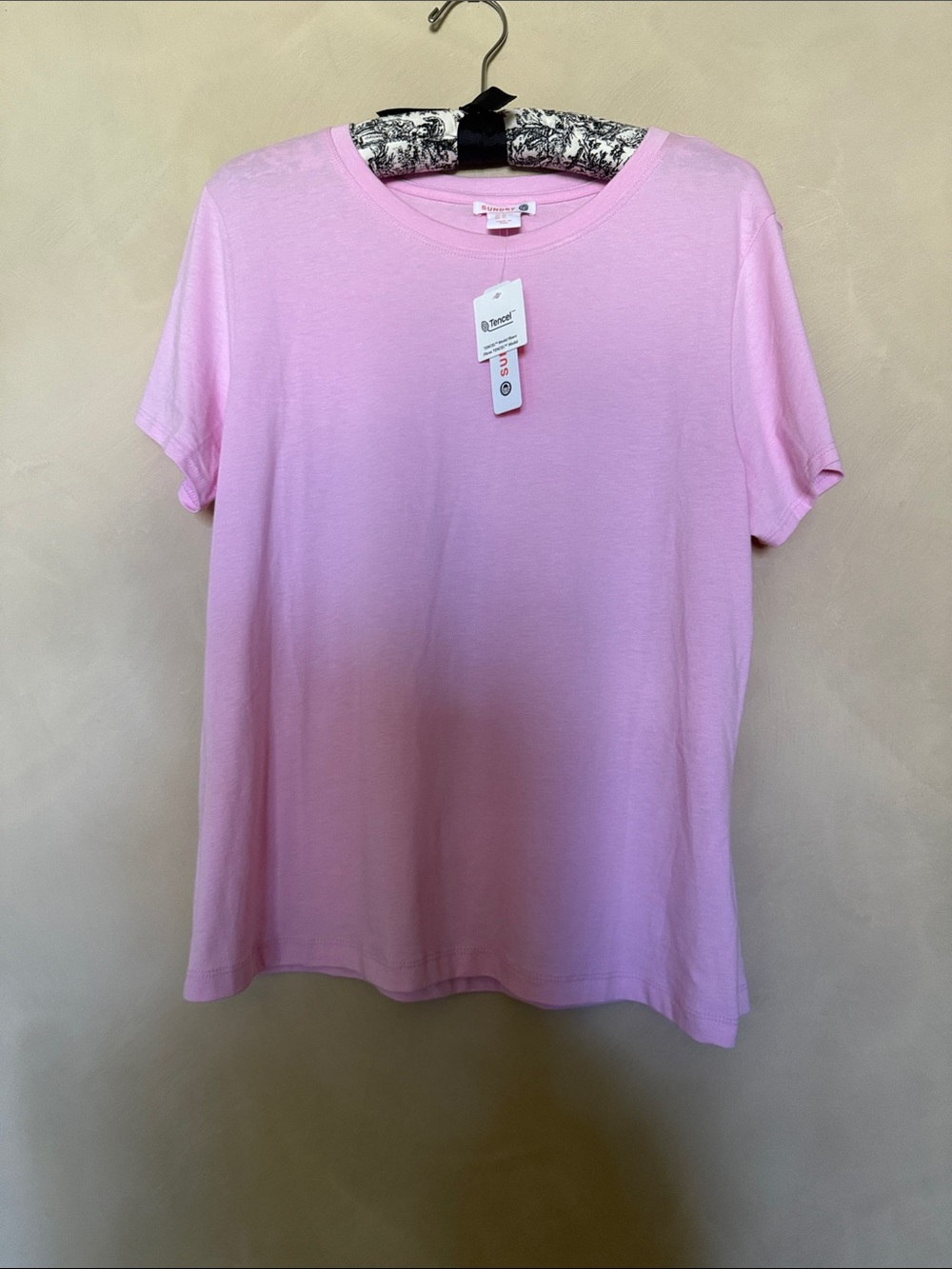 NWT Sundry Pink Scoopneck Cotton Modal T- Shirt size X  Large